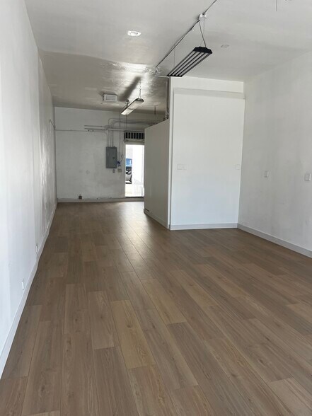 2307-2315 Santa Monica Blvd, Santa Monica, CA à louer - Photo du bâtiment - Image 3 de 11