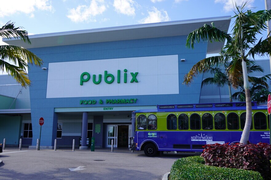 12760-12890 Biscayne Blvd, North Miami, FL for lease - Building Photo - Image 1 of 9