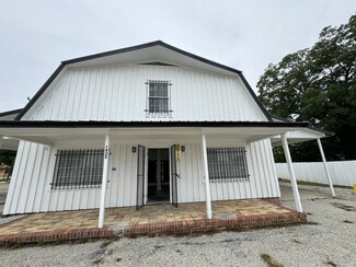 Plus de détails pour 1935 Gillespie St, Fayetteville, NC - Vente au détail à vendre