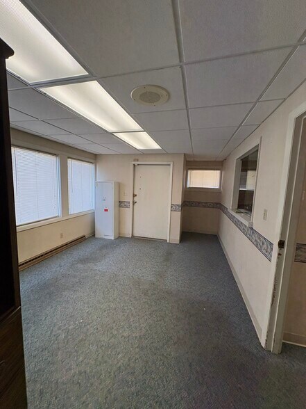 2017 Sunset Blvd, Steubenville, OH à louer - Photo intérieure - Image 2 de 44