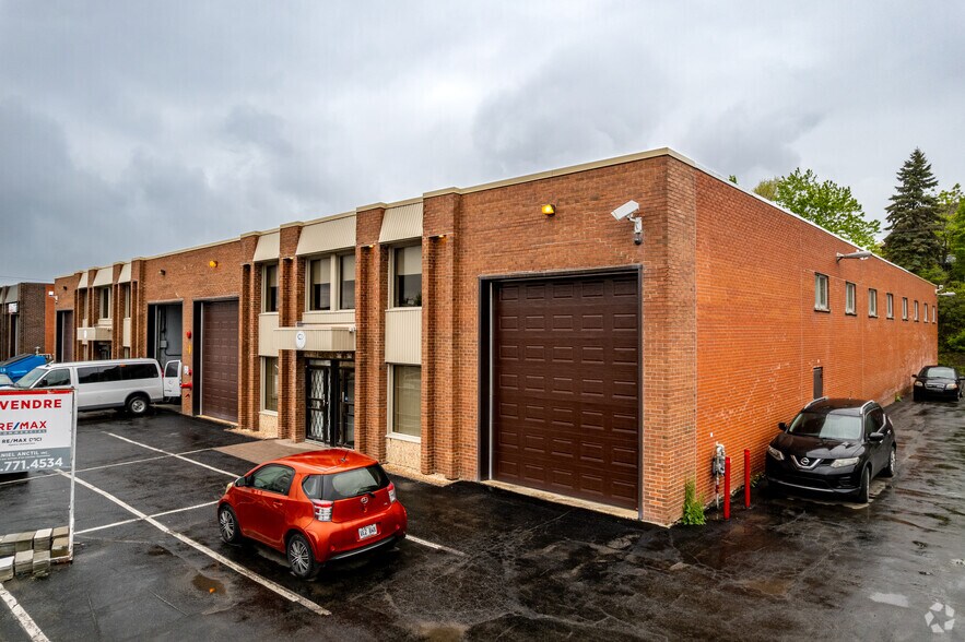 8775-8797 Rue Champ-d'Eau, Montréal, QC à vendre - Photo du bâtiment - Image 1 de 3