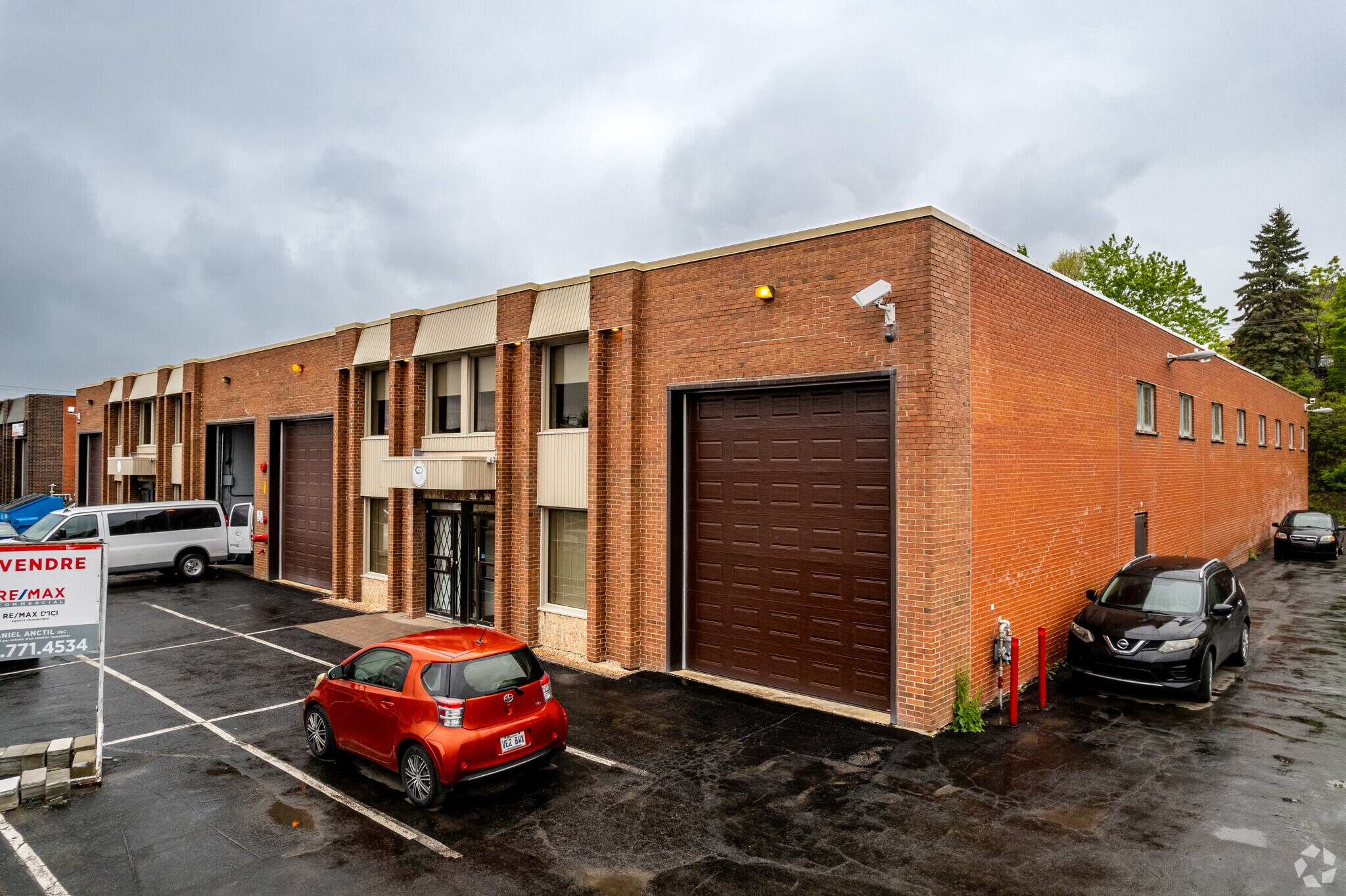 8775-8797 Rue Champ-d'Eau, Montréal, QC à vendre Photo du bâtiment- Image 1 de 4