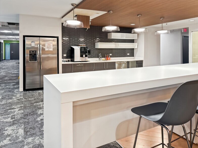 6701 Democracy Blvd, Bethesda, MD à louer - Photo intérieure - Image 3 de 15