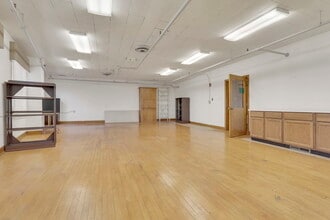 2020-2034 Leonard Ave, Columbus, OH for lease Building Photo- Image 2 of 3