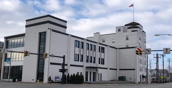 4557 Montgomery Rd, Cincinnati, OH for lease - Building Photo - Image 1 of 1