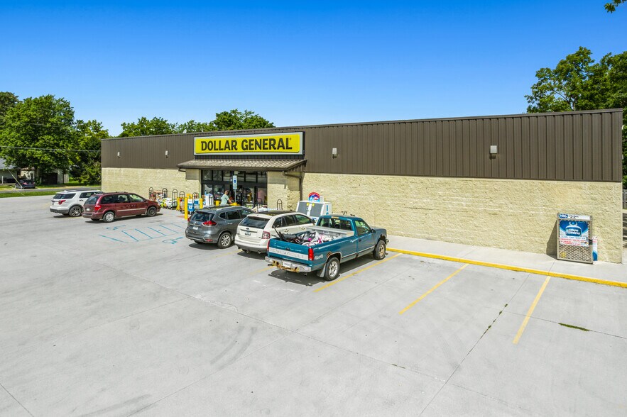 124 W Jasper St, Goodland, IN à vendre - Photo du bâtiment - Image 3 de 4