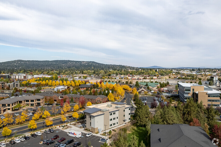 400 SW Bond St, Bend, OR for lease - Aerial - Image 2 of 9