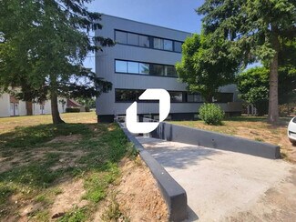 Plus de détails pour Local d'activités à louer