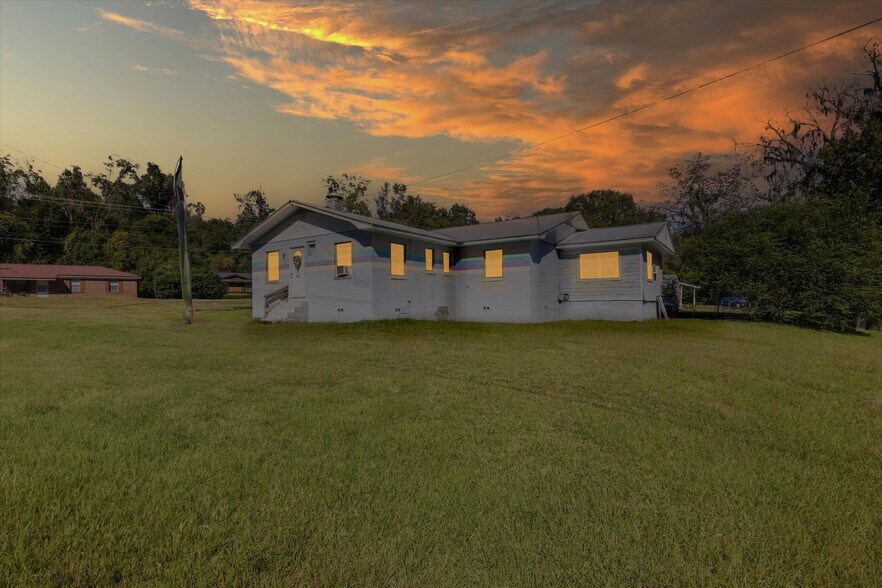 327 S Adams St, Quincy, FL à vendre - Photo du bâtiment - Image 3 de 29