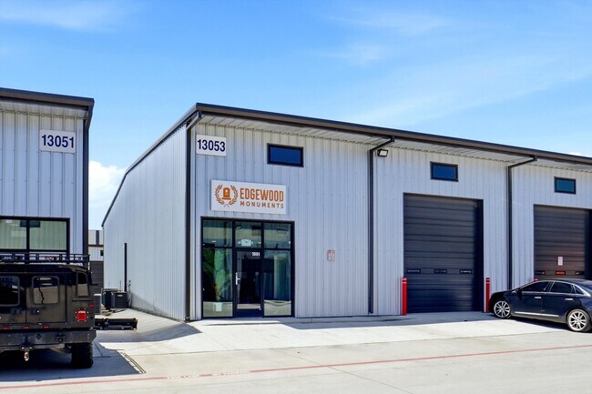 Plus de détails pour 13053 Harmon Rd, Fort Worth, TX - Industriel à vendre