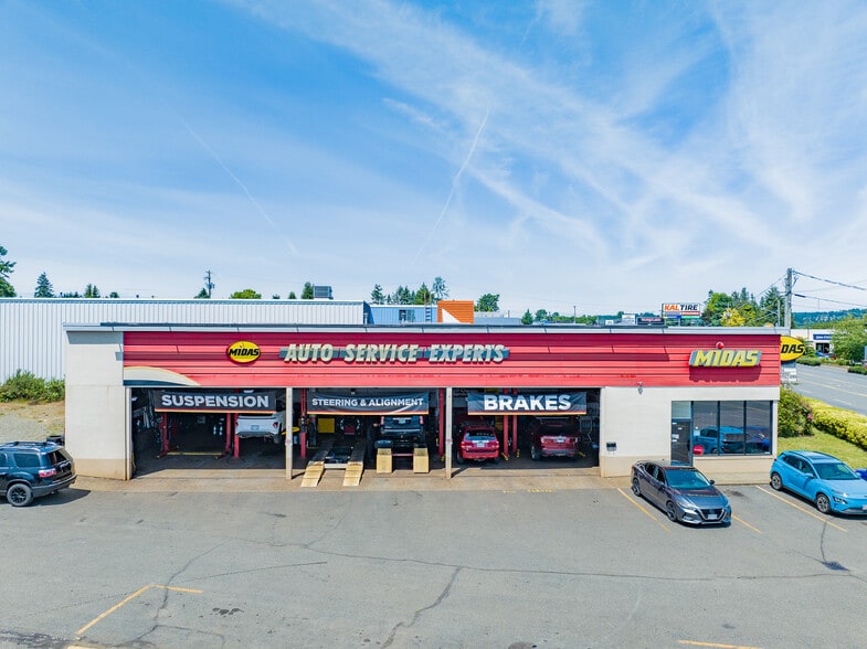 2275 Cliffe Av, Courtenay, BC for sale - Primary Photo - Image 1 of 1