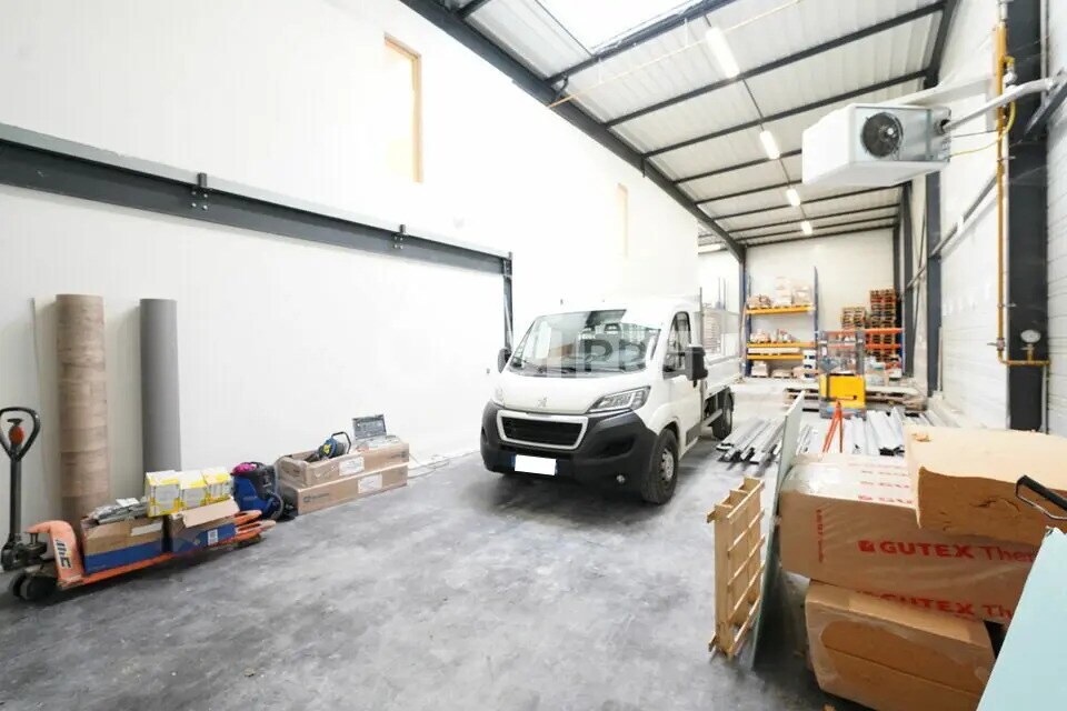 Flex in Saint-Quentin-Fallavier for sale Interior Photo- Image 1 of 12