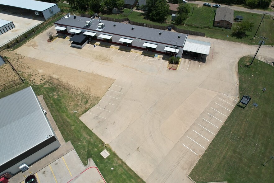 705 N Main St, Maypearl, TX à louer - Aérien - Image 3 de 7