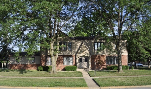 1142 Camellia Dr, Munster, IN à vendre Photo principale- Image 1 de 1