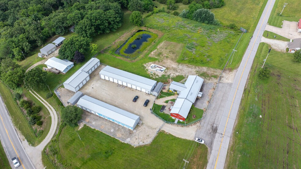 10501 Old Highway 54, Eugene, MO à vendre - Photo du bâtiment - Image 3 de 34