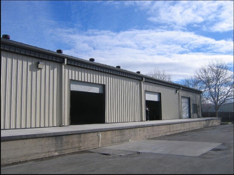 780 Clark Ave, Pittsburg, CA for lease - Building Photo - Image 1 of 3