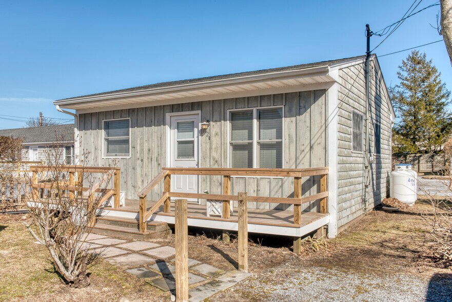 57 Kirk Ave, Montauk, NY à vendre - Photo du bâtiment - Image 2 de 5