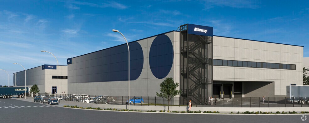 Avenida Calle de la Dehesa Vieja, 5, Madrid, Madrid à louer - Photo du bâtiment - Image 2 de 10