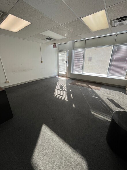 5000-5014 W Madison St, Chicago, IL à louer - Photo intérieure - Image 3 de 42