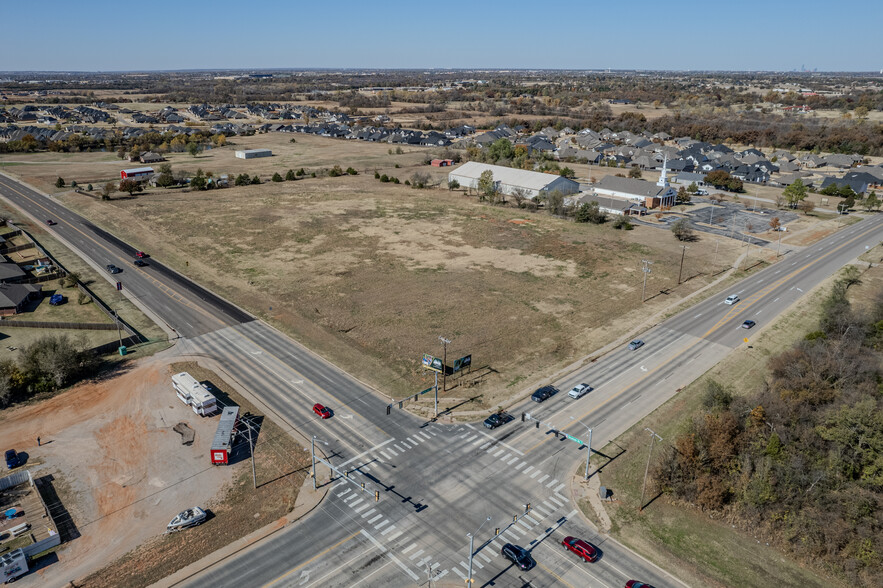 NWC Tecumesh & Porter, Norman, OK for sale - Building Photo - Image 1 of 6