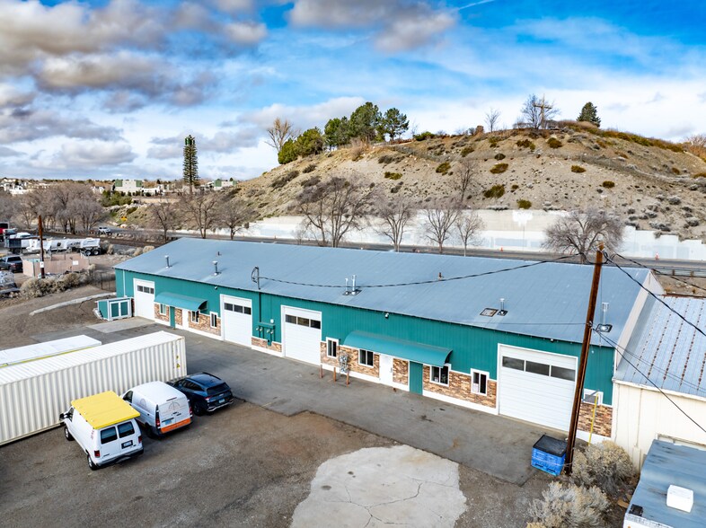 2495 Dickerson Rd, Reno, NV à vendre - Photo du bâtiment - Image 2 de 10