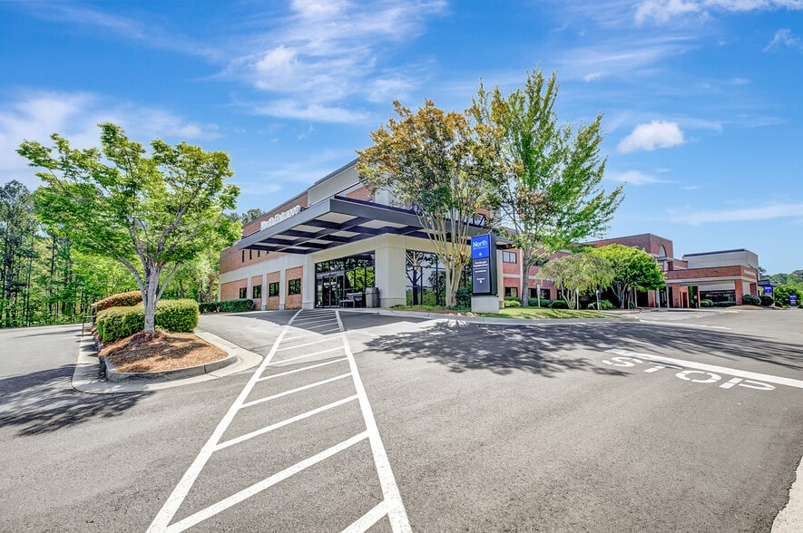 101 Yorktown Dr, Fayetteville, GA à louer - Photo du bâtiment - Image 2 de 19