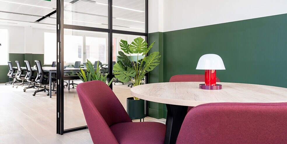 3-7 Herbal Hl, Londres à louer - Photo du bâtiment - Image 3 de 14