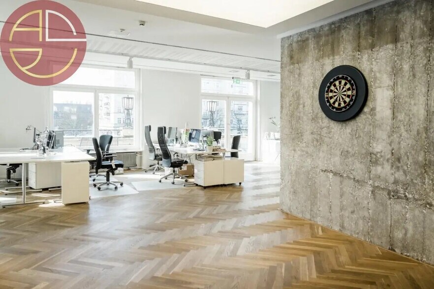 Office in Toulouse for lease - Building Photo - Image 2 of 4