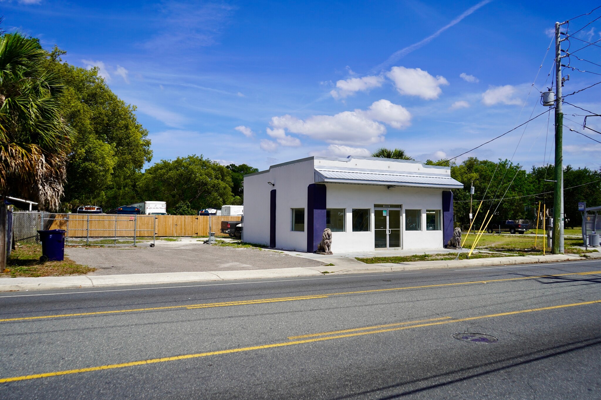 3003 N Nebraska Ave, Tampa, FL for lease Primary Photo- Image 1 of 17