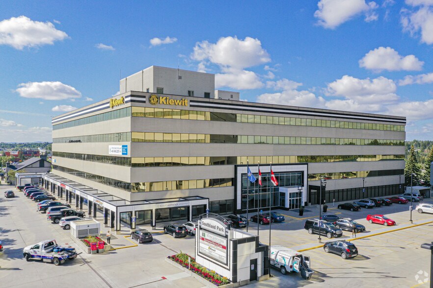 10333 Southport Rd SW, Calgary, AB à louer - Photo du bâtiment - Image 2 de 7