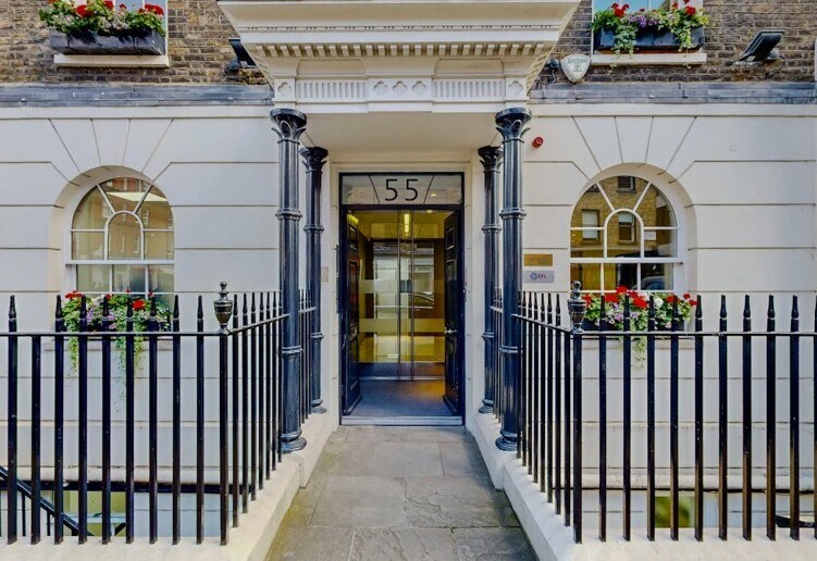 55-59 Blandford St, Londres à louer - Photo du bâtiment - Image 2 de 7