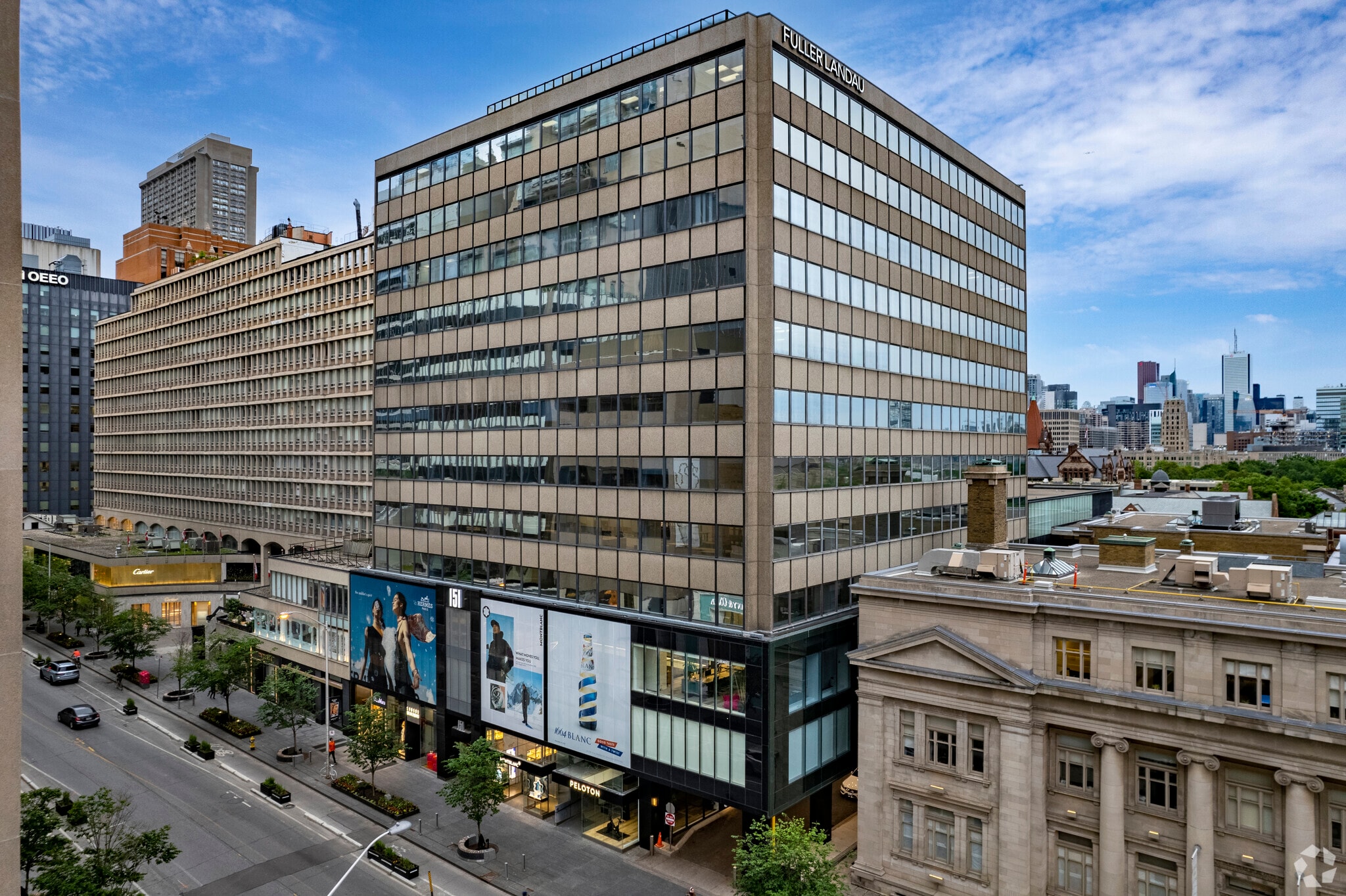 151 Bloor St W, Toronto, ON à louer Photo du bâtiment- Image 1 de 5
