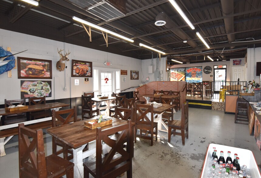 4160 Gallatin Pike, Nashville, TN à louer - Photo du bâtiment - Image 3 de 4