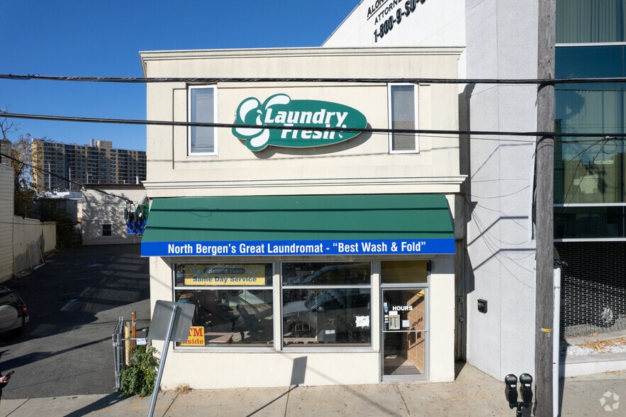 6113 Kennedy Blvd, North Bergen, NJ for sale - Building Photo - Image 2 of 6