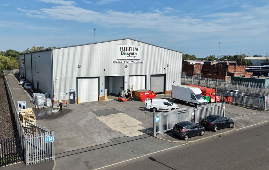 Cannon St, Middlesbrough for sale - Primary Photo - Image 1 of 10
