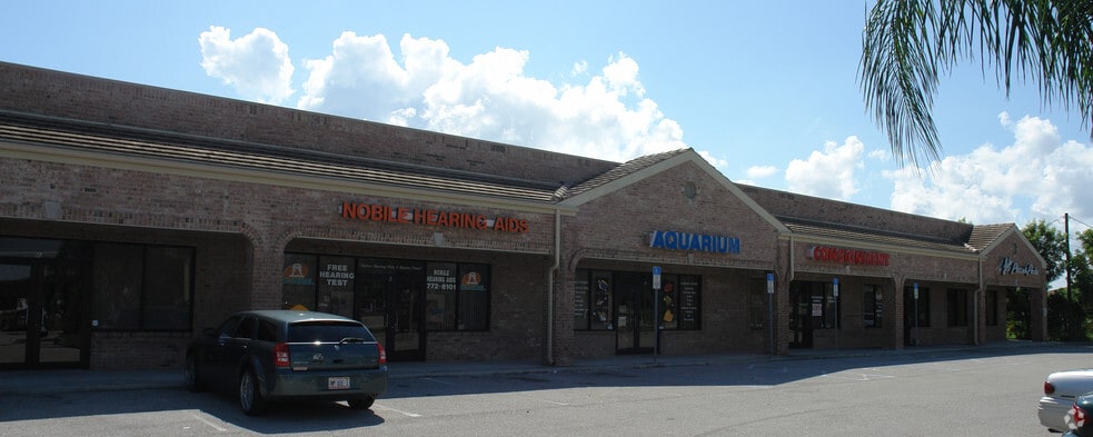 231 Del Prado Blvd, Cape Coral, FL for lease - Building Photo - Image 3 of 5