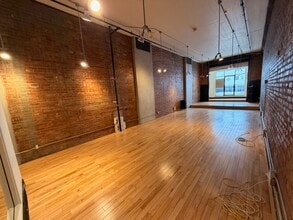 3680-3700 Rue Saint-Patrick, Montréal, QC à louer Photo intérieure- Image 1 de 1