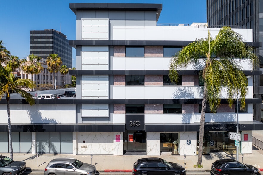 360 N Bedford Dr, Beverly Hills, CA for lease - Building Photo - Image 3 of 18