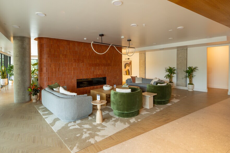 2209 S First St, Austin, TX à vendre - Photo du bâtiment - Image 2 de 58