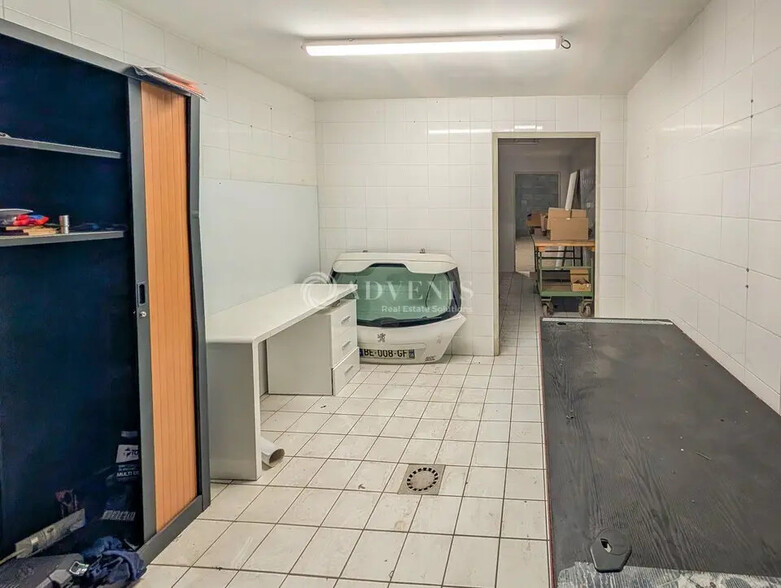 Flex in Saint-Malo for lease - Building Photo - Image 3 of 4