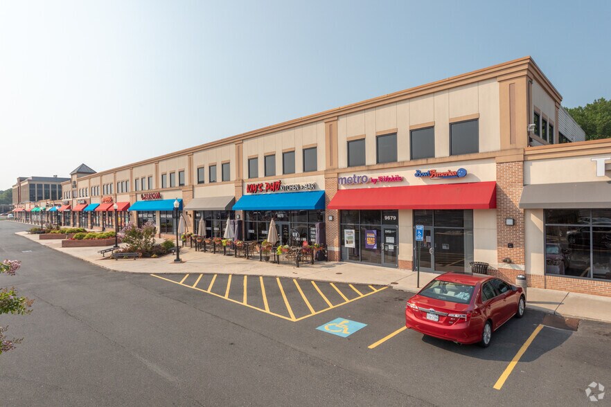 3250 Old Lee Hwy, Fairfax, VA à louer - Photo du bâtiment - Image 3 de 5