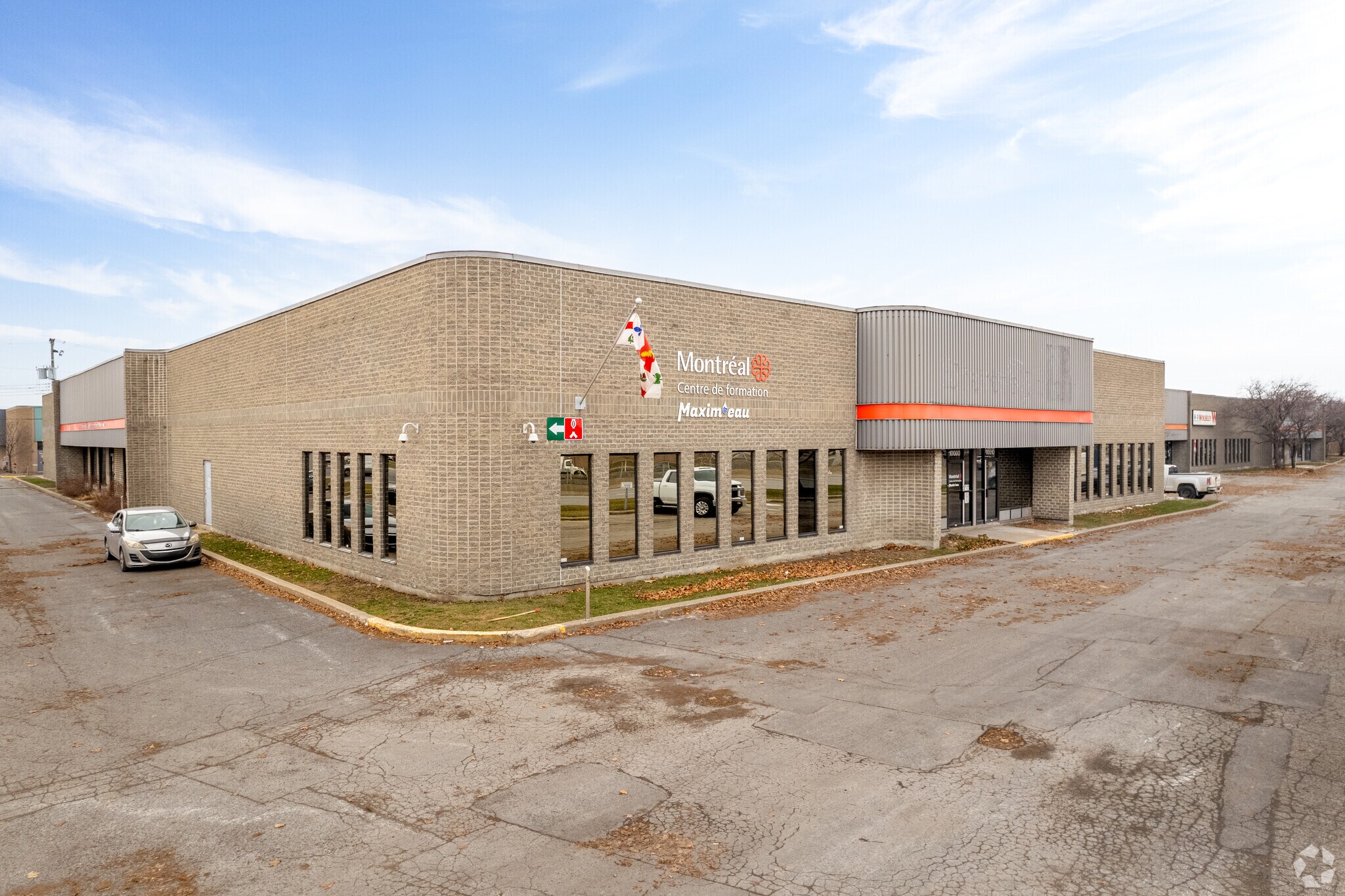 10000-10090 Boul Louis-H.-La Fontaine, Montréal, QC for lease Primary Photo- Image 1 of 5