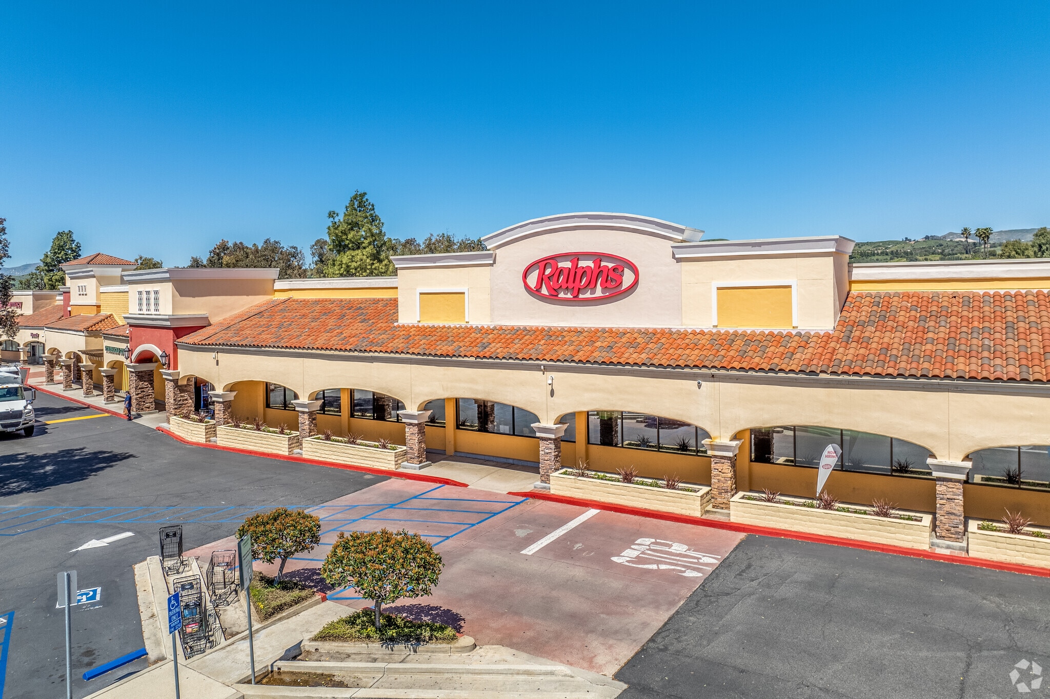 1-275 W Los Angeles Ave, Moorpark, CA for lease Building Photo- Image 1 of 9