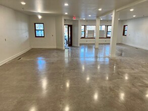 141 W Main Ave, Sisters, OR for lease Interior Photo- Image 2 of 6