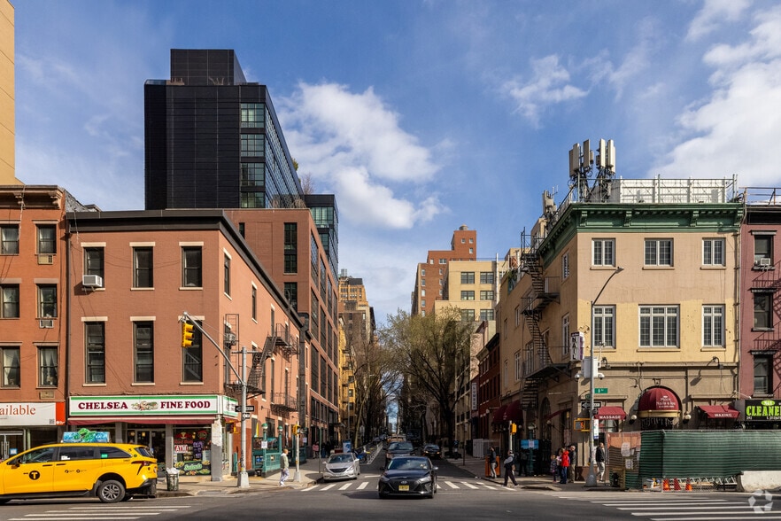 207-217 W 25th St, New York, NY for lease - Building Photo - Image 2 of 7