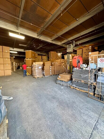 1034 Linwood St, Brooklyn, NY à louer - Photo du bâtiment - Image 3 de 8