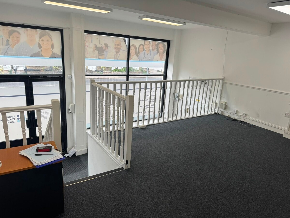 544-570 Ley St, Ilford, LND IG2 7DB - Unité 550 Ley St - - Photo intérieure - Image 2 of 3