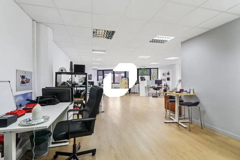 Office in Argenteuil for sale - Interior Photo - Image 2 of 14