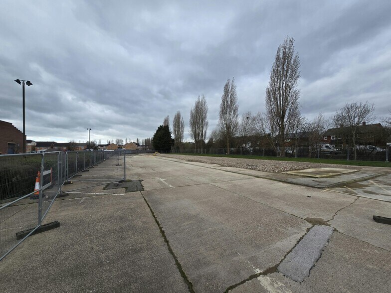 Thornes Moor Rd, Wakefield à louer - Photo du bâtiment - Image 3 de 13