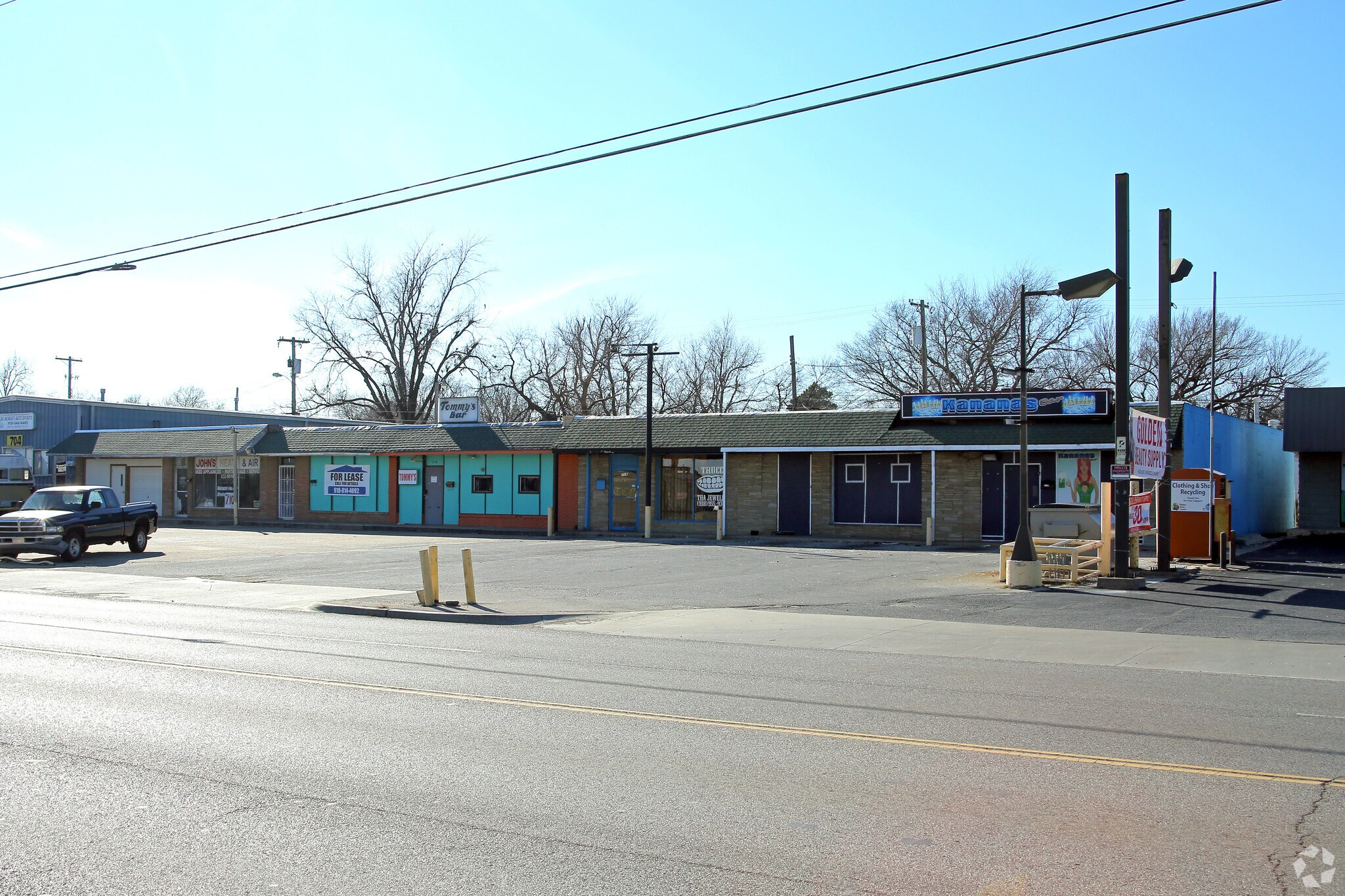 708-720 N Sheridan Rd, Tulsa, OK à louer Photo principale- Image 1 de 4